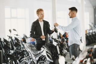 Comment vendre sa moto d'occasion : étapes et conseils pratiques