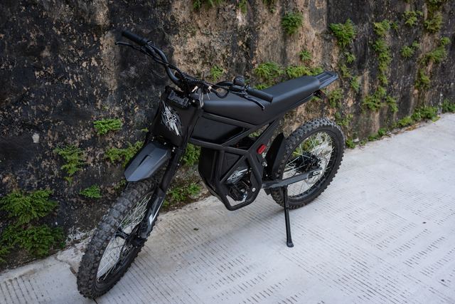 Moto électrique sans permis : ce que dit la loi et comment choisir Moto électrique sans permis : ce que dit la loi et comment choisir
